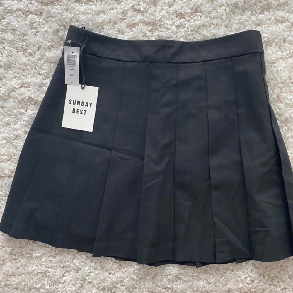 Sunday Best skirt (Aritzia) New with tags